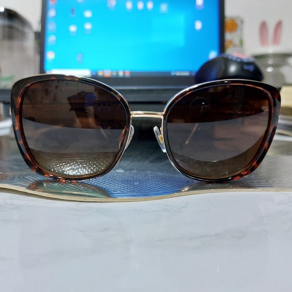 Foster Grant Trendy Sunglasses Plus Readers Reading Glasses 2.5 Power SR1222 - Picture 1 of 6